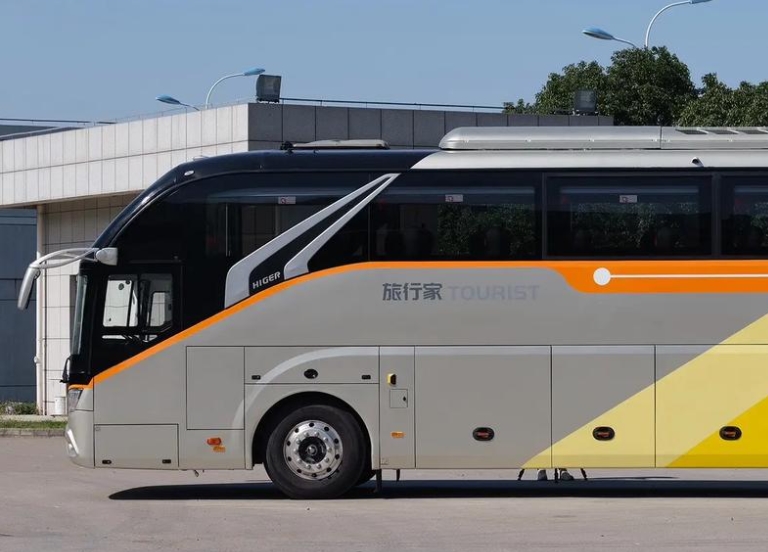 旅游大巴車(chē)租賃公司